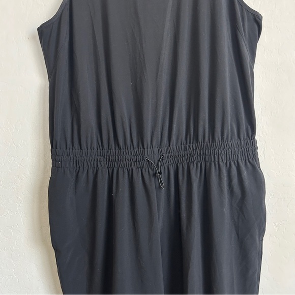 Athleta Jumpsuit 16 Sleeveless Elastic Waist Stretch Pockets Lightweight Black - Picture 4 of 12